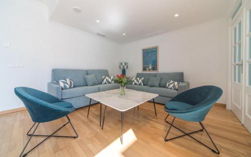 REY DE SEVILLA FLATS - Arenal