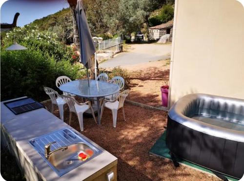 Photo de la galerie de l'établissement Appartement moderne et calme à Sartène en Corse du Sud, à Sartène