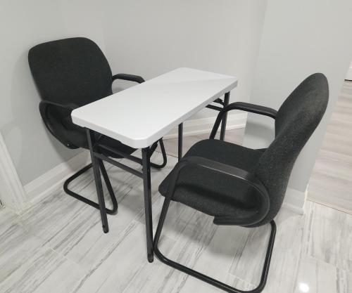 Gallery image of APARTMENT B 2 BEDROOM in Brampton