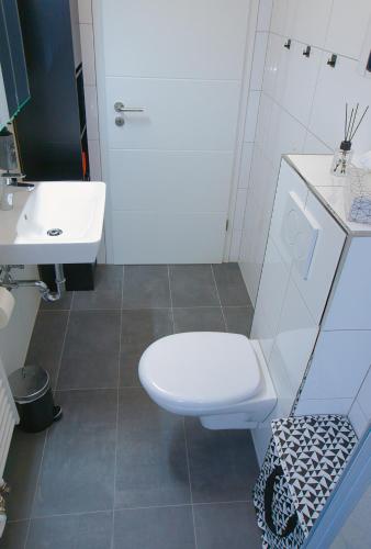 Ένα μπάνιο στο No.4 by 21 Apartments