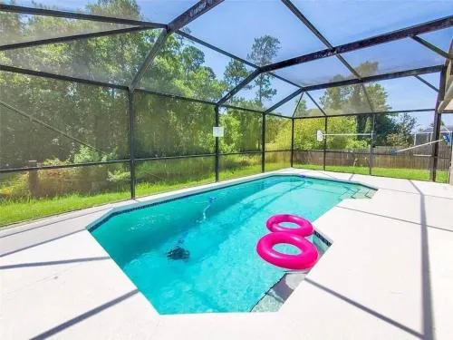 Home away from home close to parks - Pet Friendly photo 1