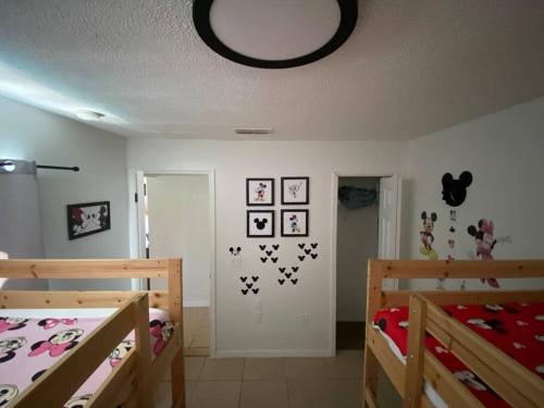 Home away from home close to parks - Pet Friendly photo 13