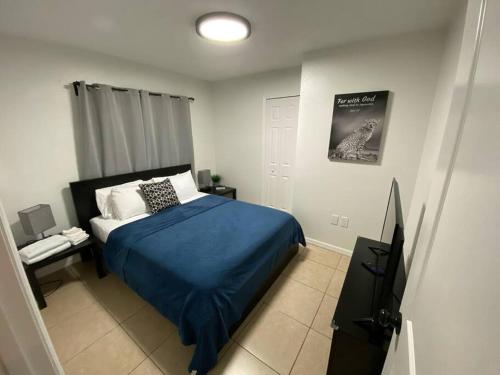 Home away from home close to parks - Pet Friendly photo 14