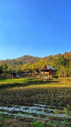 Gallery image of Elephant Garden Hug in Ban Chang