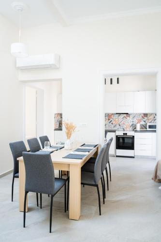 Alcestis City Apartment