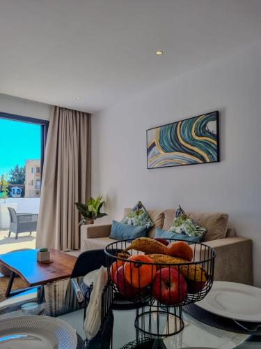 Lavi La 2B, Sea Breeze, Paphos