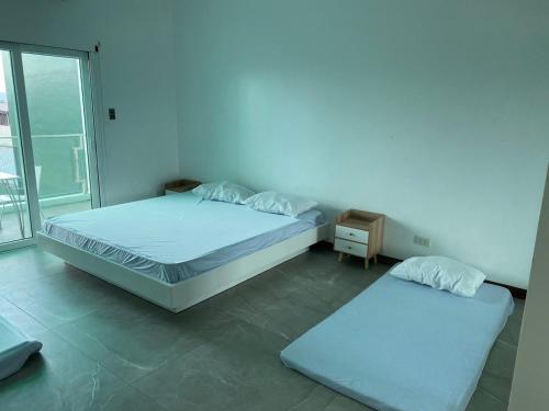 เตียงในห้องที่ 5 bedroom House antipolo