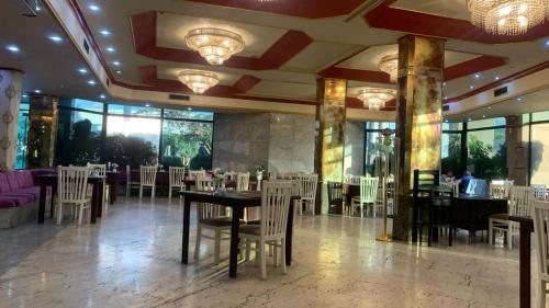 Restaurace v ubytování Al-Galaa Club