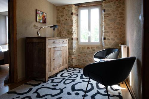 Fotografia z galérie ubytovania La Bastide 1767 Villa de charme avec piscine 15x5, climatisation, 4 chambres, cuisine extérieur v destinácii Saint-Mont