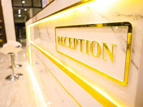Ο χώρος του λόμπι ή της ρεσεψιόν στο Aiyara Riverine Hotel, Nakhon Phanom