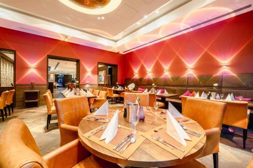 PLAZA INN Köln Pulheimにあるシーティングエリア
