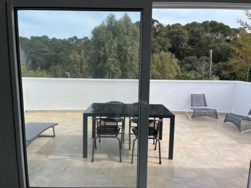 T2 climatisé + parking 500 m plage/centre ville