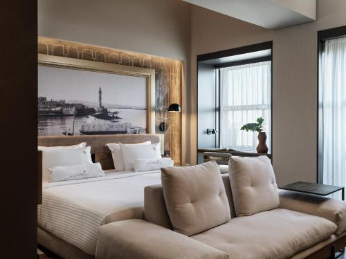 Ένα ή περισσότερα κρεβάτια σε δωμάτιο στο The Chania Hotel Crete, Vignette Collection