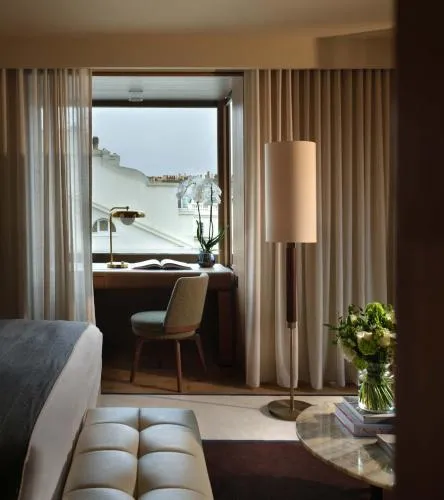 The Hari London photo 25