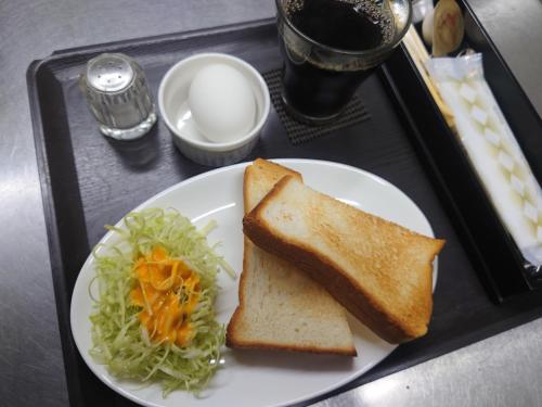 Comida no hotel ou em algum lugar perto