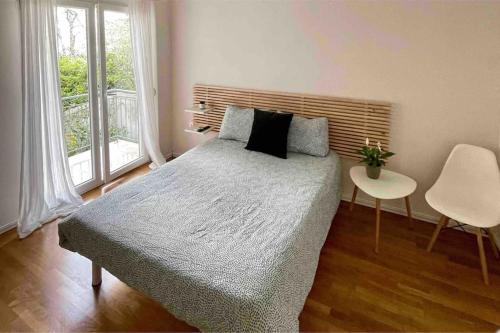 Kato Patisia Studio with balcony