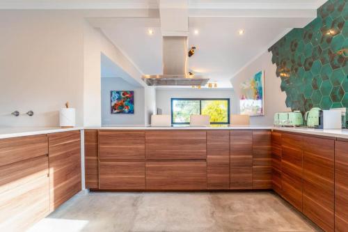 Lagos Luxe: Private 4BR Designer Villa with Pool