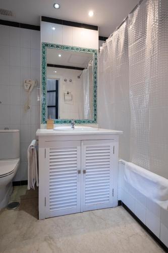 Apartamento con encanto en patio sevillano (204)