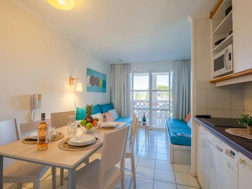 Studio cosy au cœur de Cap Esterel avec balcon et accès piscines
