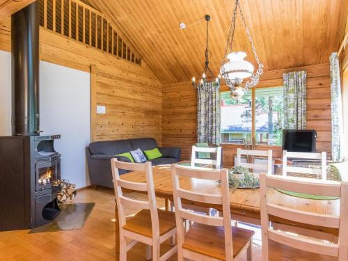 TV a/nebo společenská místnost v ubytování Holiday Home Paju 7 by Interhome