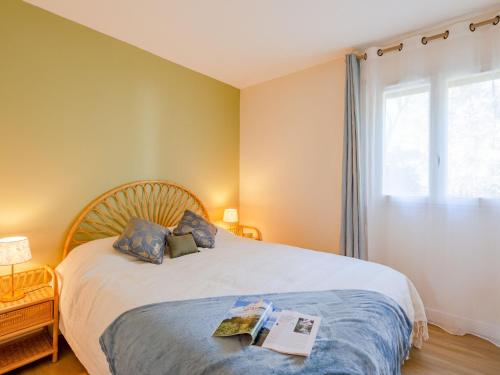 Apartment Les Calanques de boulouris by Interhome