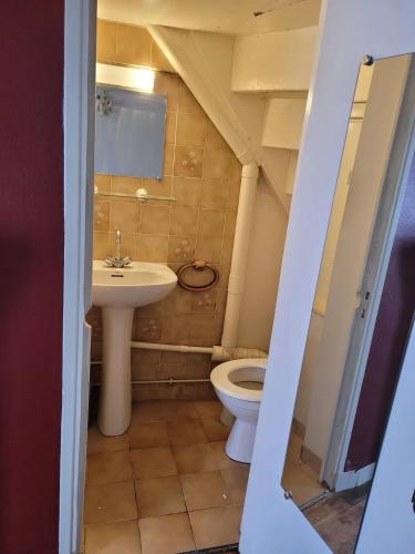 Ένα μπάνιο στο Chambres d’Hôtes Chez Claire