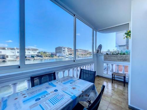 PORT EMPORDA - Preciosa vista al canal