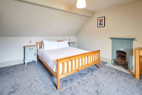 En eller flere senger på et rom på Host & Stay - Moors Edge
