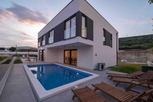 Villa Good Vibes