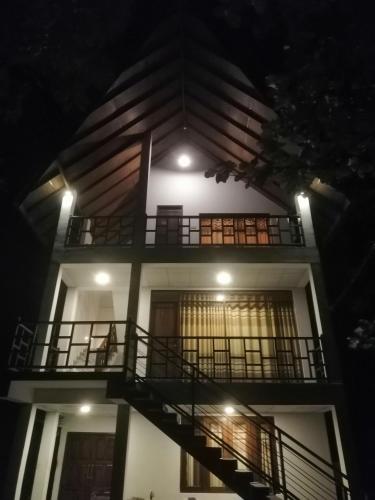 Malwathu Oya Forest Gardenにあるバルコニーまたはテラス