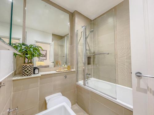 Be London - Belsize Park Residences tesisinde bir banyo