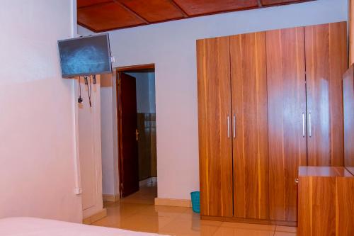Televisyen dan/atau pusat hiburan di B.Maurice Guest House