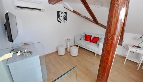 Luxury Rooms Nirvana