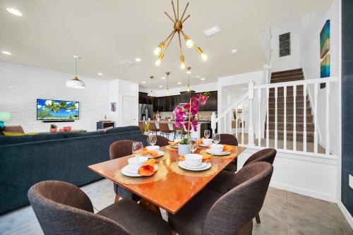 Oasis with Heated Pool Marvel and Nemo rooms Near Disney photo 10