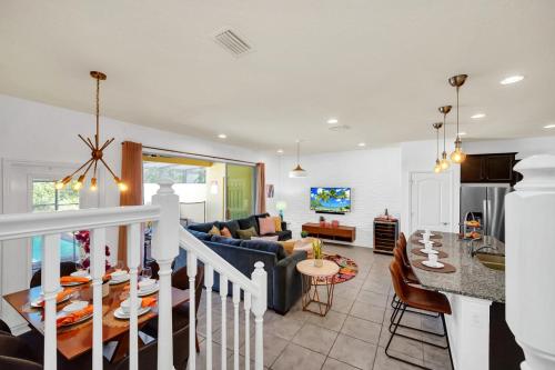 Oasis with Heated Pool Marvel and Nemo rooms Near Disney photo 28