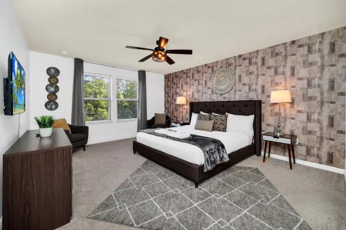 Oasis with Heated Pool Marvel and Nemo rooms Near Disney photo 3