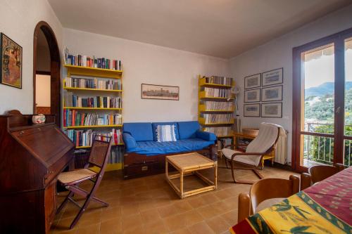 Χώρος καθιστικού στο 229 - Casa di Magda - Moneglia, 5minuti a piedi dal mare e spiaggia - PARCHEGGIO PRIVATO INCLUSO