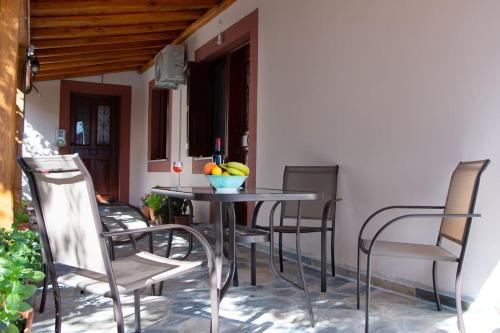 Un lugar para sentarse en Helen’s home