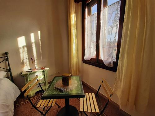 Mary&Flo House - A due passi dal centro - free private parking
