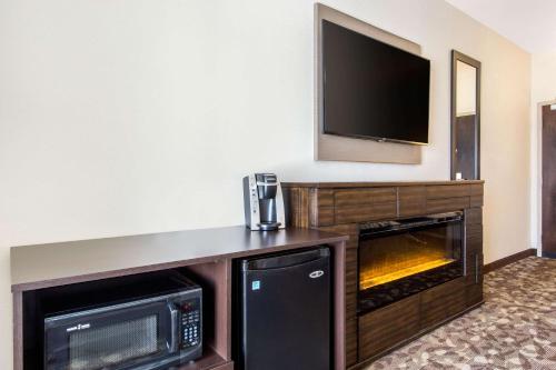 Kuchyň nebo kuchyňský kout v ubytování Sleep Inn & Suites Middletown - Goshen