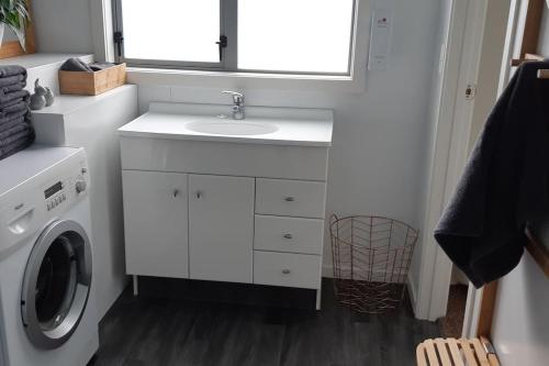 MiltonにあるClover Hill Studio Apartmentのギャラリーの写真