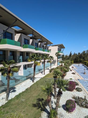 La alberca dentro o cerca de 2 Bedroom Algorfa Townhouse with Pool