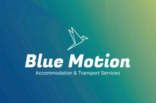 un logotipo para la aproximación del movimiento azul y los servicios de transporte en BlueMotion - ArteSuite, en Pireo