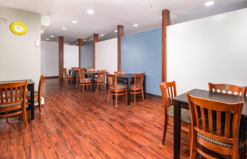 Ресторан / где поесть в Casco Bay Inn