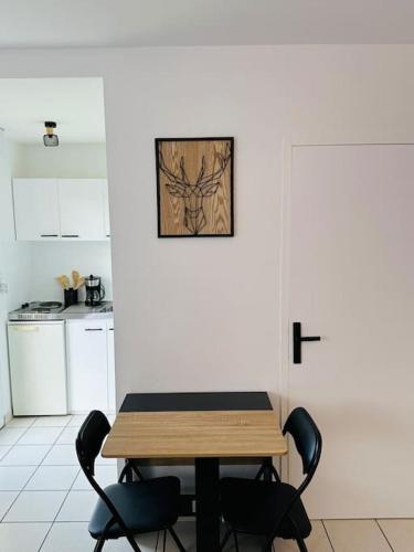 Photo de la galerie de l'établissement Studio lumineux & cosy, 3 min du Futuroscope, à Jaunay-Clan