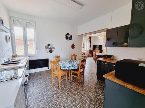 Gîte de Charme Isolé, Ferme Authentique, 4 Chb, Jardin, Randonnées, Val Joly à Proximité - FR-1-510-204