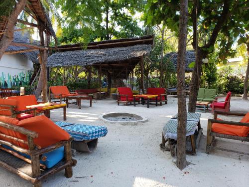 Posezení v ubytování Sagando Bungalows Zanzibar