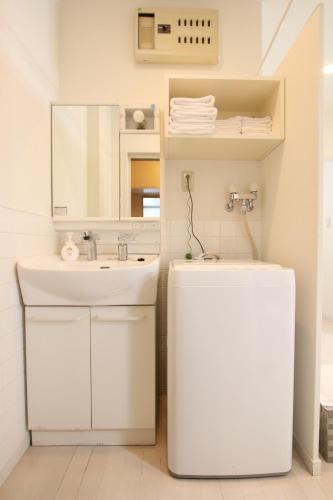 -Oymacho- 2-minute walk from Yoyogi-Uehara Station! Direct access to Shinjuku Station in just 5 minutes!