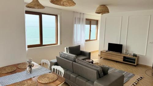 Gallery image of Currila Stays 14 J in Durrës