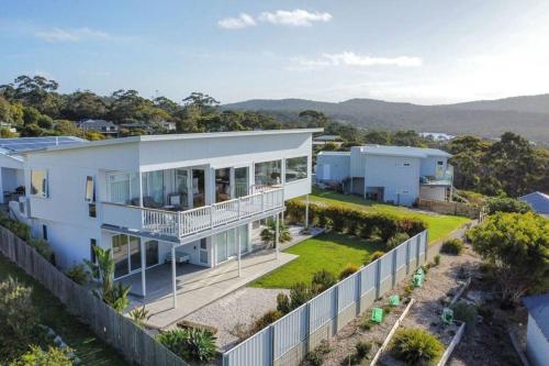 an aerial view of a house at Nautilus ~ Bay of Fires in Binalong Bay